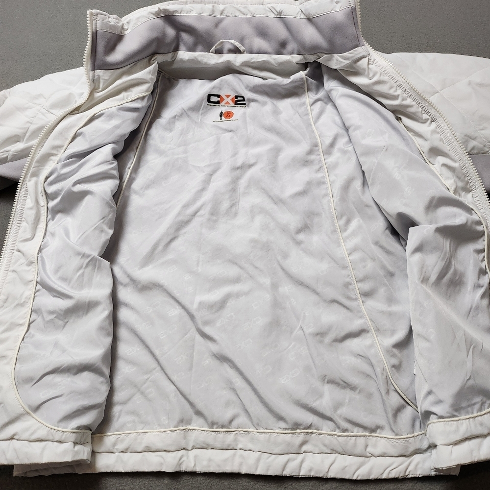 Women's White Quilted Puffer Jacket - Picture 3 of 10